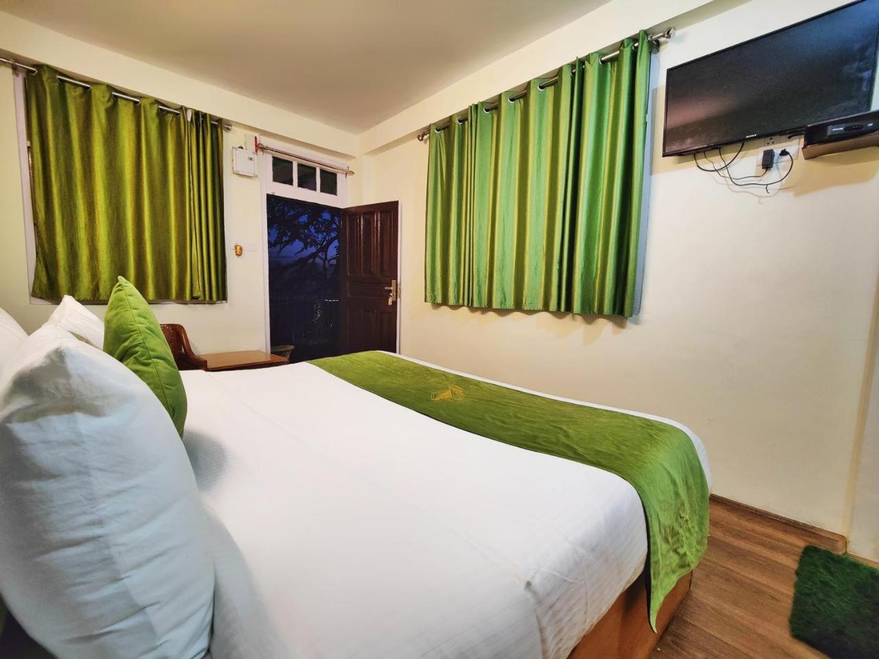 Jakhu Vibes Shimla Exterior photo
